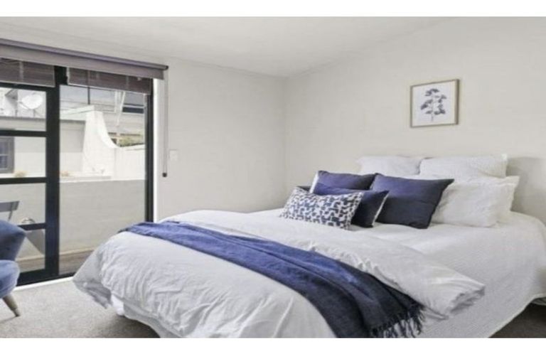 Photo of property in Mendosa Terraces Apartments, 14/9 Ebor Street, Te Aro, Wellington, 6011