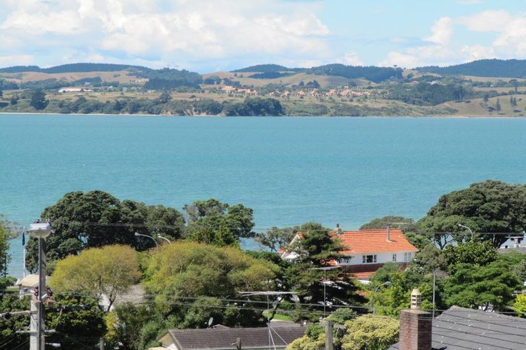 Photo of property in 76 Churchill Road, Cockle Bay, Auckland, 2014
