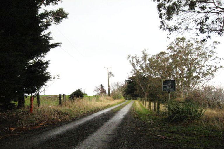 Photo of property in 16 Strawberry Lane, Sawyers Bay, Port Chalmers, 9023