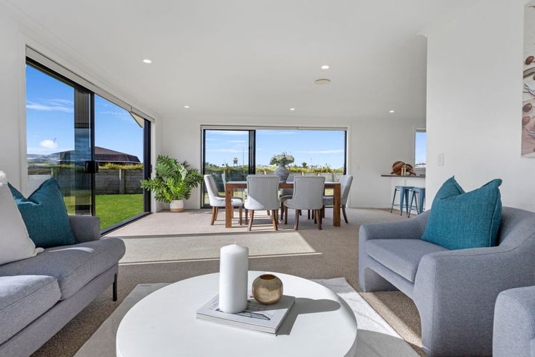 Photo of property in 15 Jersey Place, Bell Block, New Plymouth, 4312