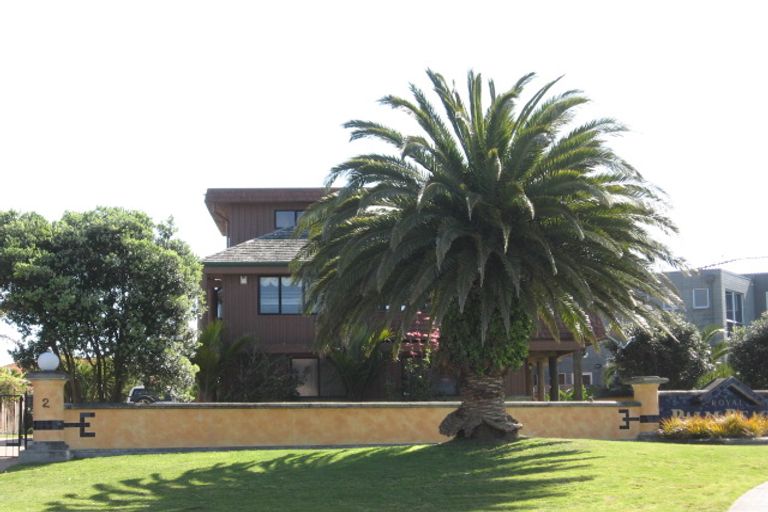 Photo of property in 2 Palm Beach Boulevard, Papamoa Beach, Papamoa, 3118
