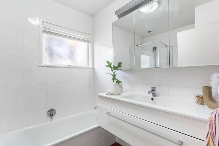 Photo of property in 7 Maugham Drive, Bucklands Beach, Auckland, 2014