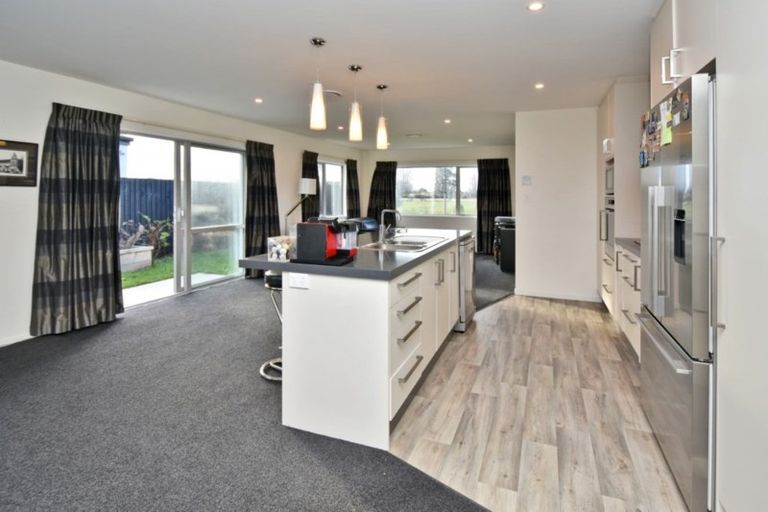Photo of property in 12 Dunlops Crescent, Marshland, Christchurch, 8083