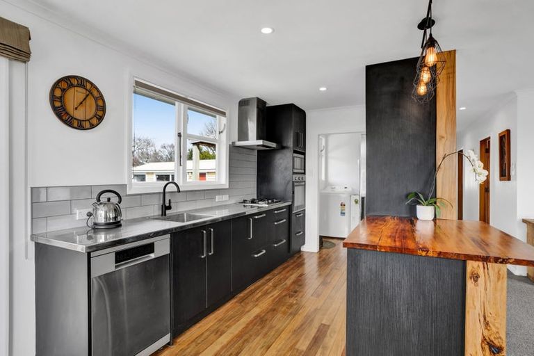 Photo of property in 11 Konini Street, Inglewood, 4330