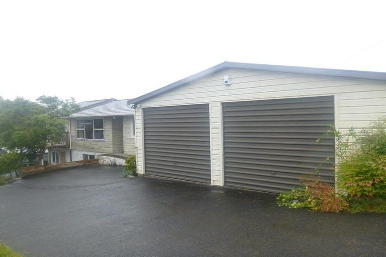 Photo of property in 28 Forest Hill Road, Henderson, Auckland, 0612