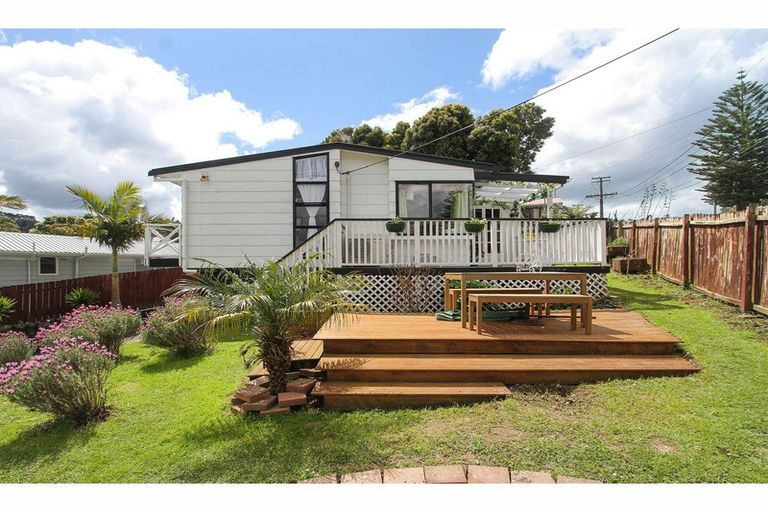 Photo of property in 2a Ranch Avenue, Beach Haven, Auckland, 0626