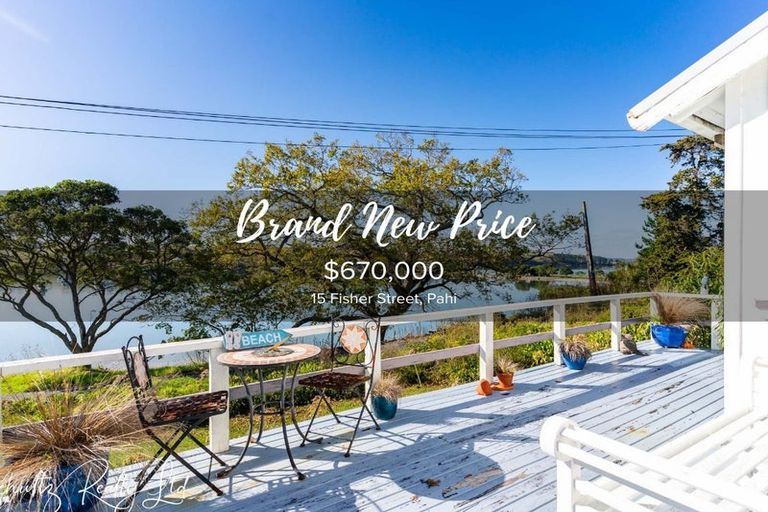 Photo of property in 15 Fisher Street, Pahi, Paparoa, 0571