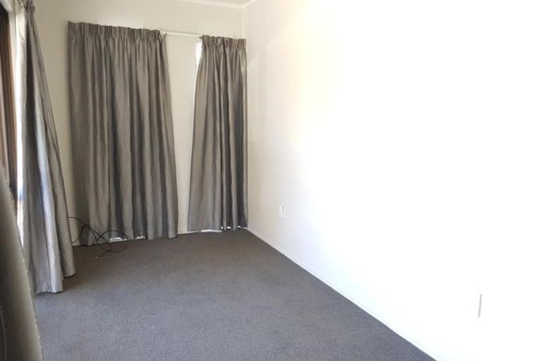 Photo of property in 1/4 Roys Road, Weymouth, Auckland, 2103