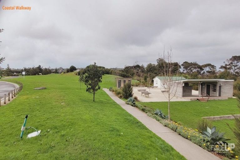 Photo of property in 56 Rangihina Road, Hobsonville, Auckland, 0616