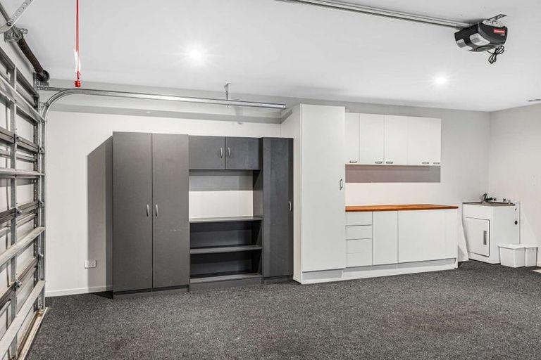 Photo of property in 9 Rehua Place, Waiwhakaiho, New Plymouth, 4312