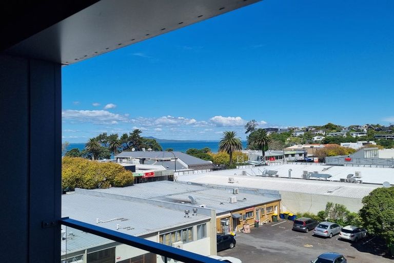 Photo of property in The Victor, 309/4 Bute Road, Browns Bay, Auckland, 0630