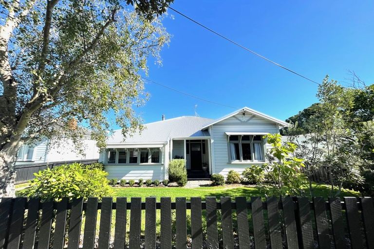 Photo of property in 42 Maxwell Avenue, Durie Hill, Whanganui, 4500