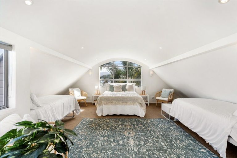 Photo of property in 306 Ocean Road, Whangamata, 3620