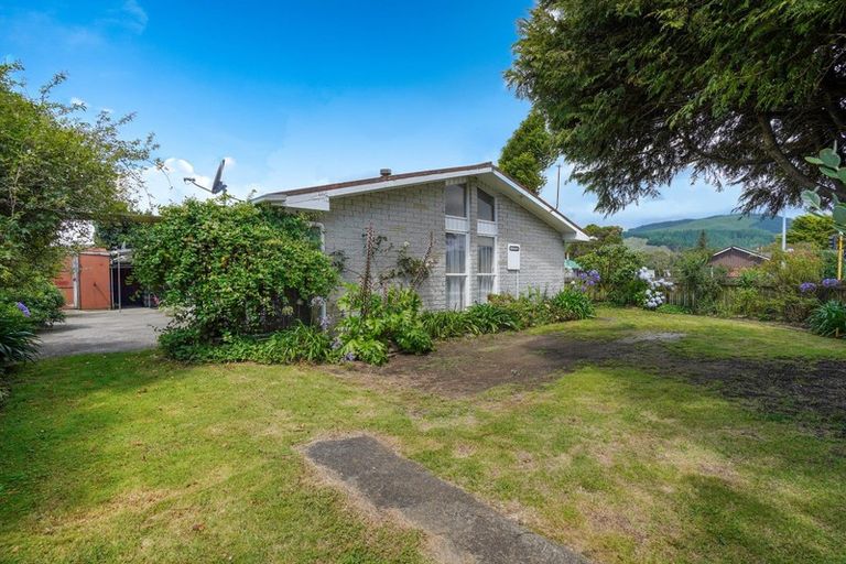 Photo of property in 3 Arawhata Road, Paraparaumu, 5032