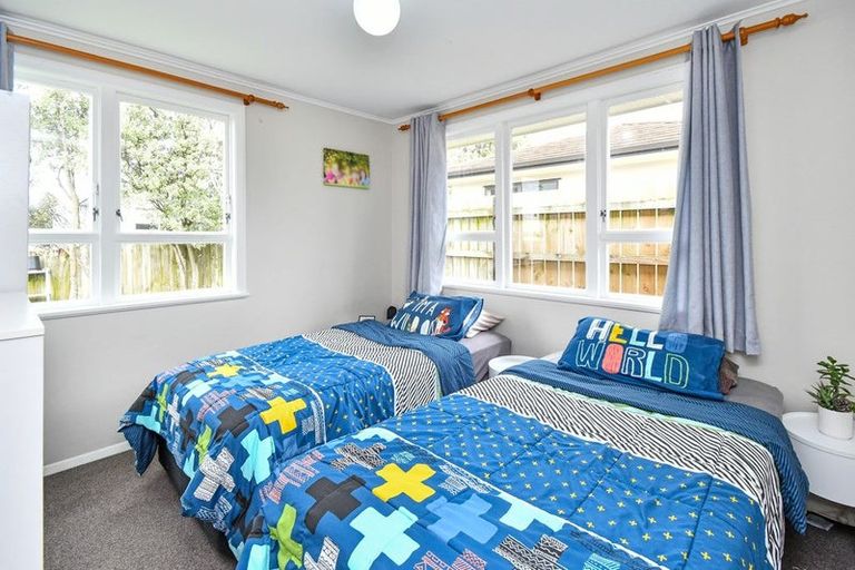 Photo of property in 67 Arimu Road, Papakura, 2110