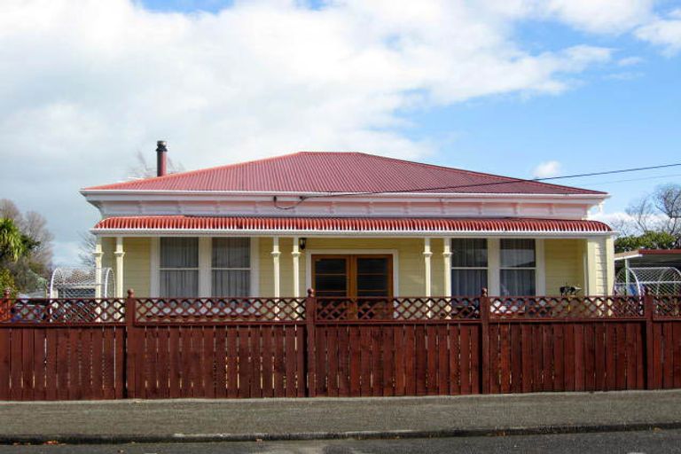 Photo of property in 9a Rhodes Street, Carterton, 5713