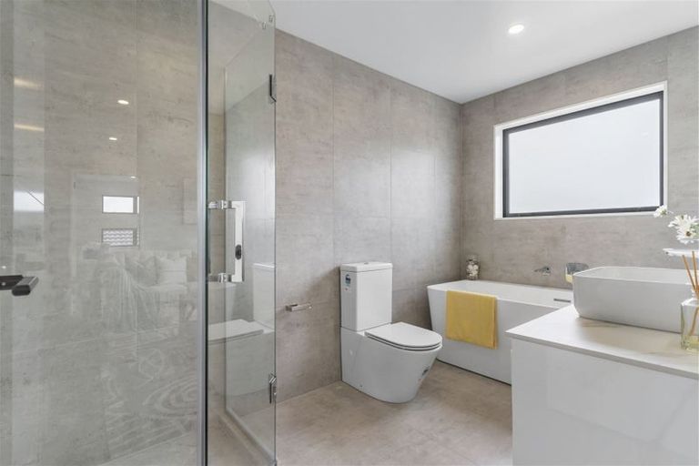 Photo of property in 22 Bendridge Street, Flat Bush, Auckland, 2019