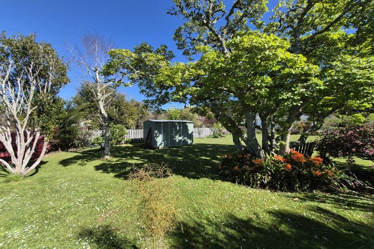 Photo of property in 85 Watt Street, Coromandel, 3506