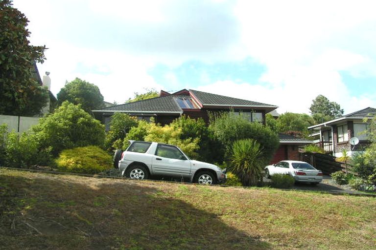 Photo of property in 93 Kennedy Avenue, Forrest Hill, Auckland, 0620