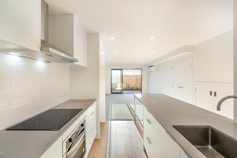 Photo of property in 5/27 Main Road, Wainuiomata, Lower Hutt, 5014