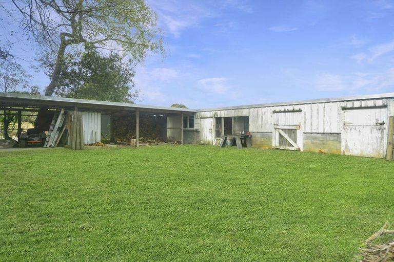 Photo of property in 72 Avenue North Road, Levin, 5510