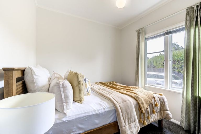 Photo of property in 36 Oxford Street, Fairfield, Hamilton, 3214