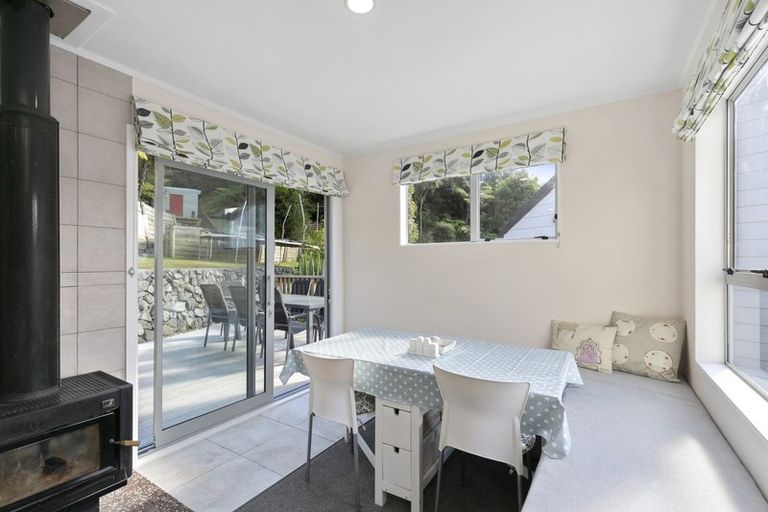 Photo of property in 10 Bowline Place, Whitby, Porirua, 5024
