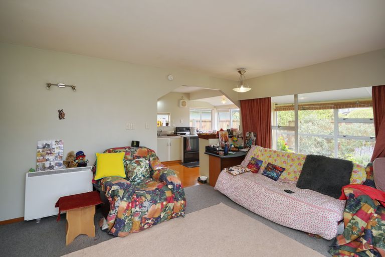 Photo of property in 2/23 Crofton Road, Harewood, Christchurch, 8051