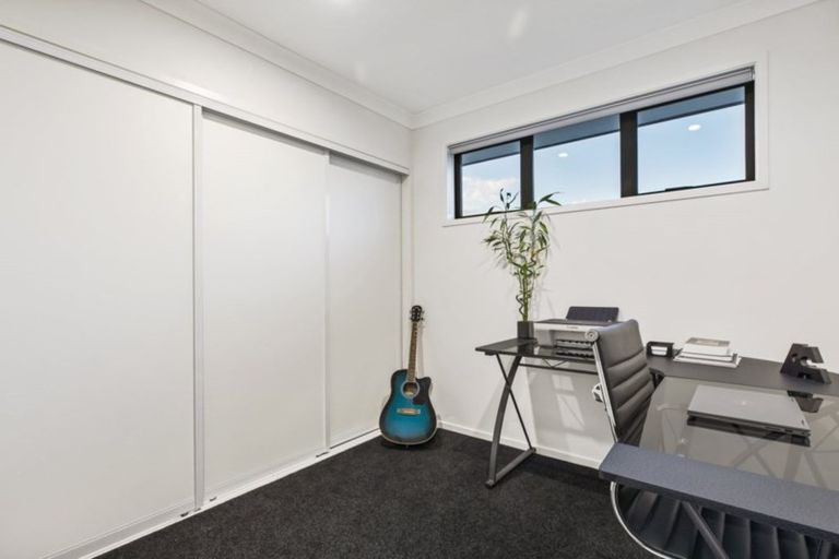 Photo of property in 92 Intrepid Crescent, Beachlands, Auckland, 2018