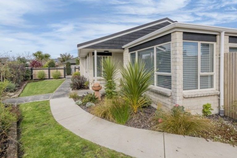 Photo of property in 20 Beach Haven Place, Paraparaumu Beach, Paraparaumu, 5032