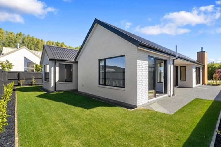 Photo of property in 54 Metehau Street, Marshland, Christchurch, 8083