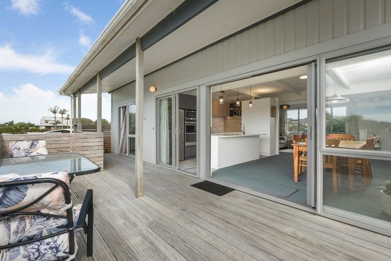 Photo of property in 15 Snell Crescent, Waihi Beach, 3611