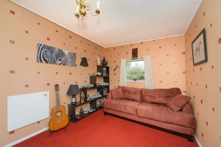 Photo of property in 12 Grey Street, Marton, 4710