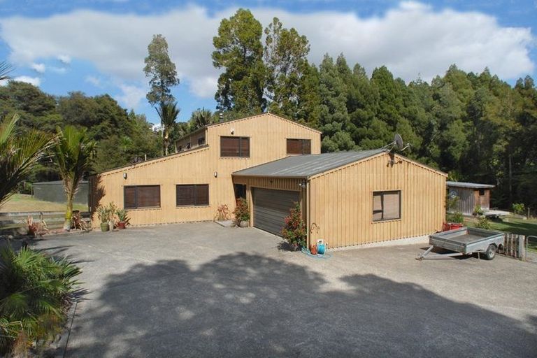 Photo of property in 16 Jack Barry Road, Waitoki, Albany, 0794