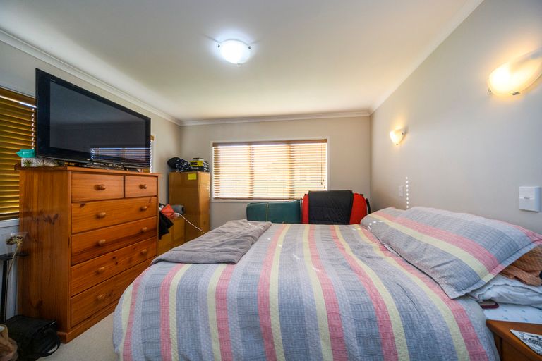 Photo of property in 93 Parnell Heights, Kelvin Grove, Palmerston North, 4414