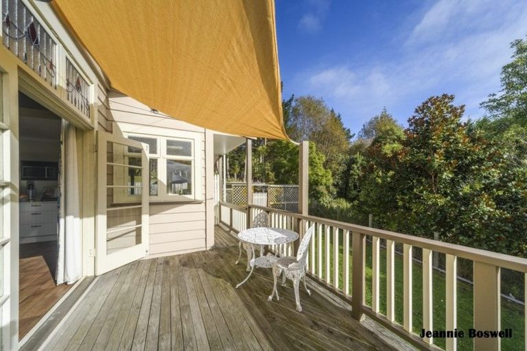 Photo of property in 110 Hastings Street, Halcombe, Feilding, 4779