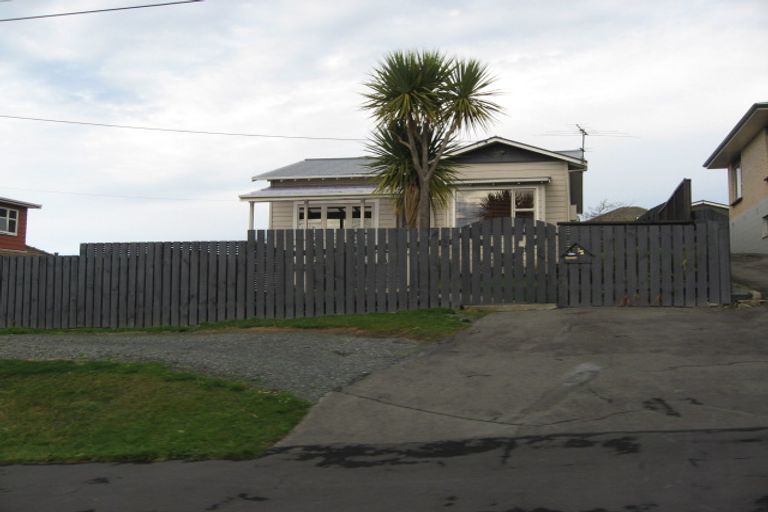 Photo of property in 15 Earls Road, Saint Clair, Dunedin, 9012