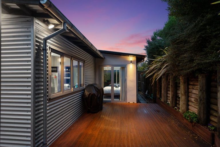 Photo of property in 5 Emerald Lane, Cashmere, Christchurch, 8022