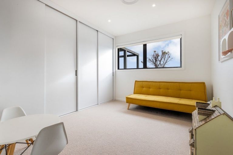 Photo of property in 24 Phoenix Palms Grove, Levin, 5510
