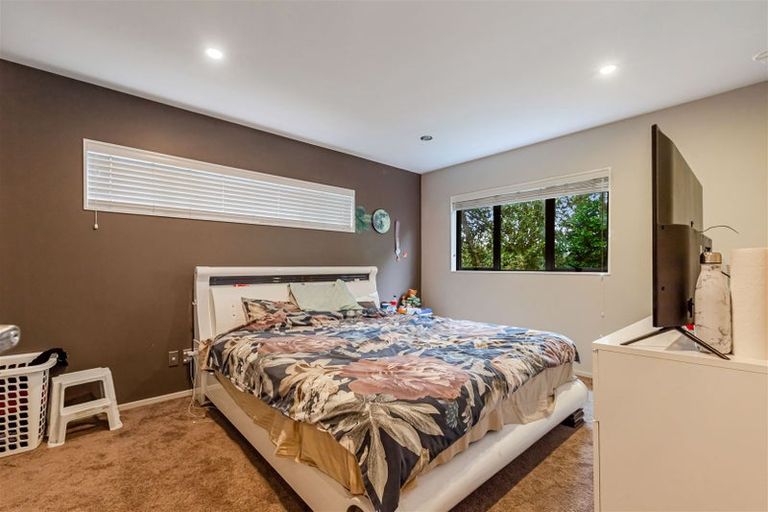 Photo of property in 32c Bayview Road, Bayview, Auckland, 0629