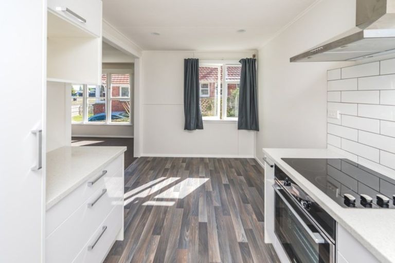 Photo of property in 90 Harper Street, Gonville, Whanganui, 4501