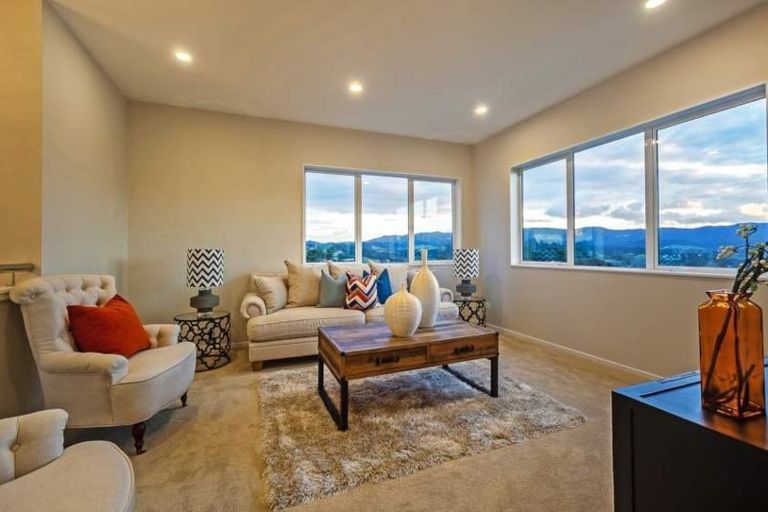 Photo of property in 83 San Valentino Drive, Henderson, Auckland, 0612