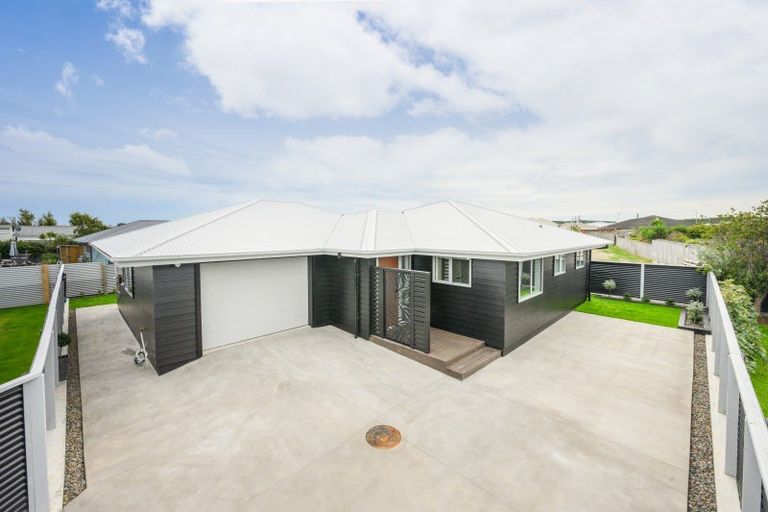 Photo of property in 83a Seabury Avenue, Foxton Beach, Foxton, 4815