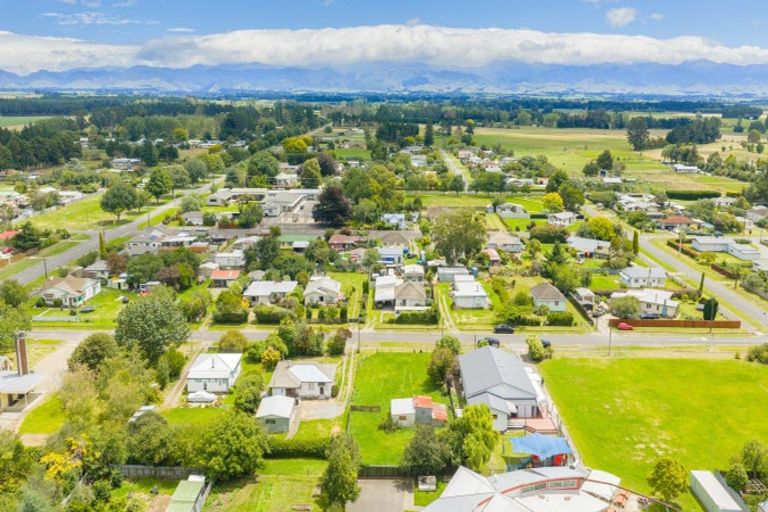 Photo of property in 24 Walter Street, Takapau, 4203