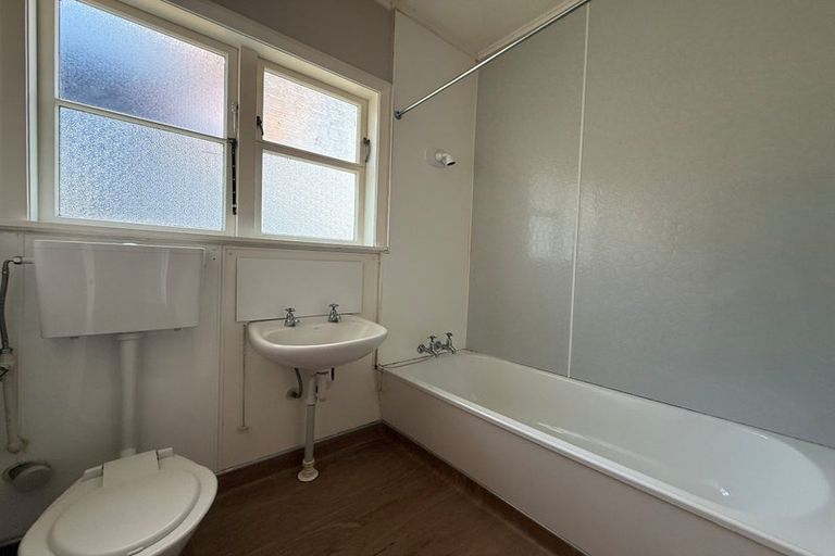 Photo of property in 86 Mandeville Street, Riccarton, Christchurch, 8011
