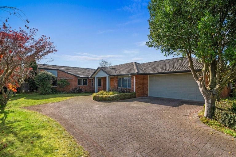 Photo of property in 8 Elmbridge Place, Owhata, Rotorua, 3010