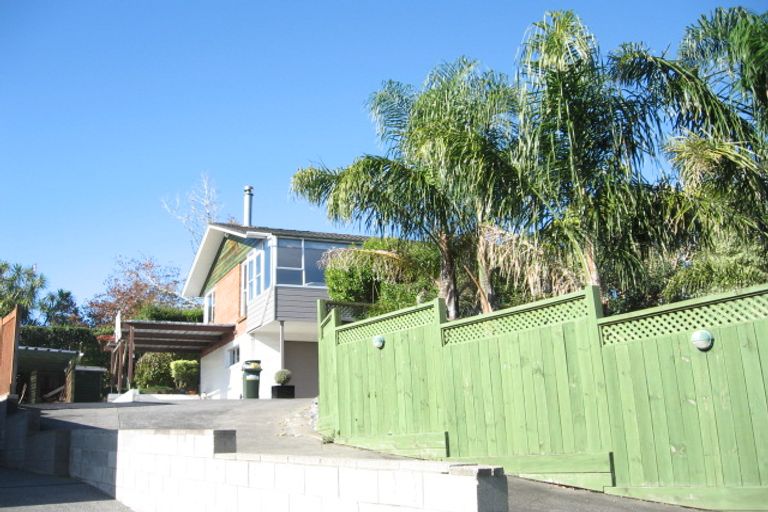 Photo of property in 29 Pickwick Parade, Mellons Bay, Auckland, 2014