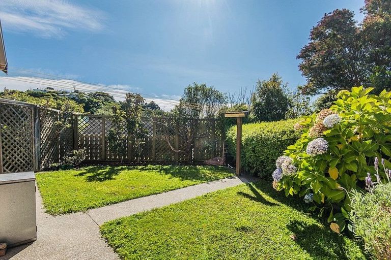 Photo of property in 8a Kipling Street, Johnsonville, Wellington, 6037