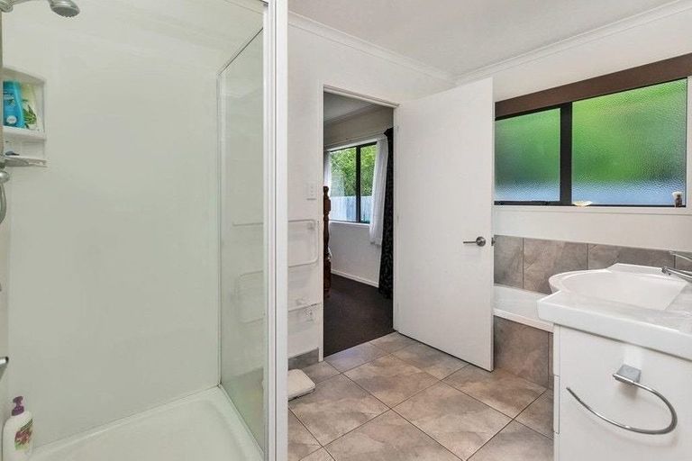 Photo of property in 12 Miners Lane, Te Kamo, Whangarei, 0112