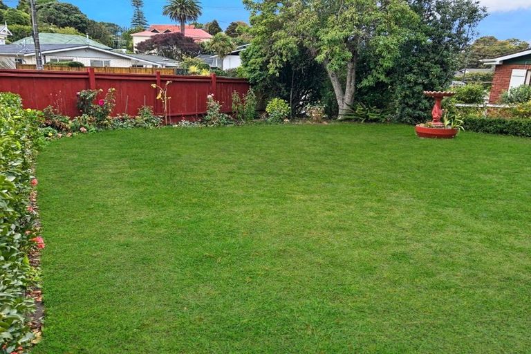 Photo of property in 63 Great North Road, Saint Johns Hill, Whanganui, 4501